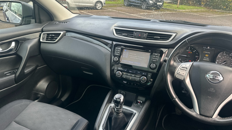 Nissan Qashqai 1.5 dCi Acenta Premium 5dr Diesel Hatchback